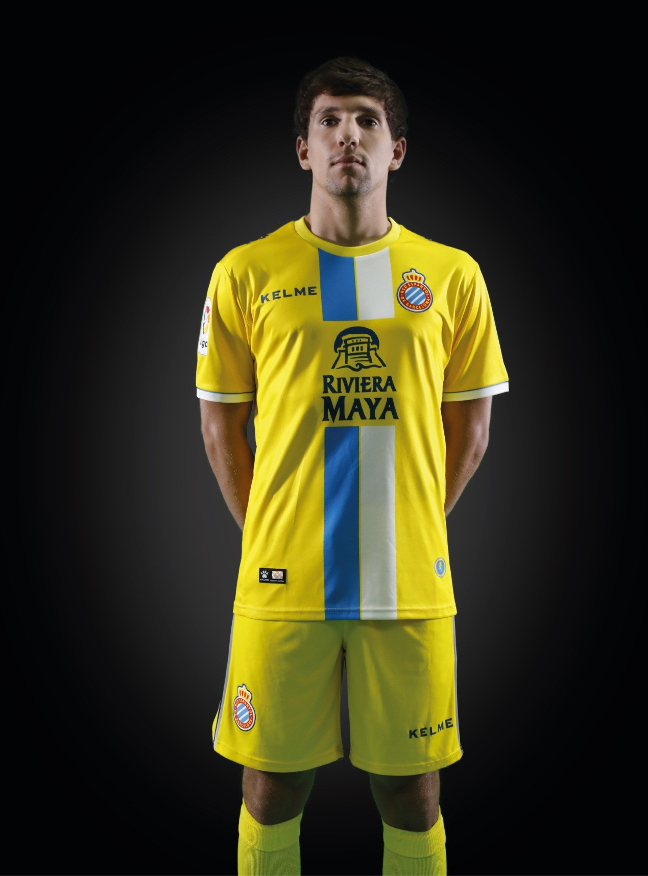 西甲第二大球衣赞助商kelme发布西班牙人新赛季球衣