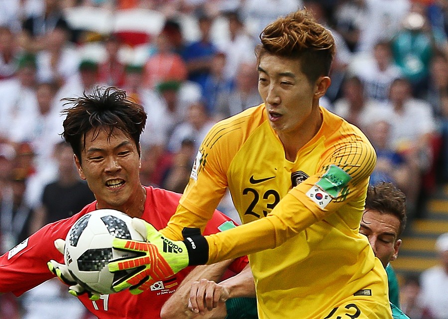 球色怡人特别版:韩国队门将赵贤佑