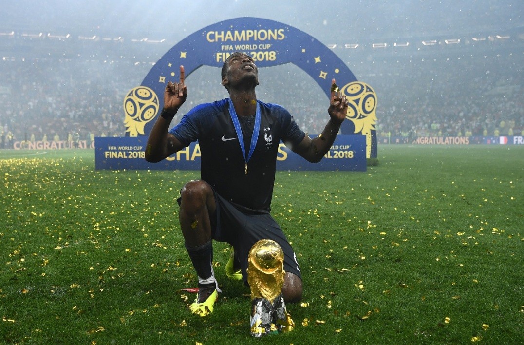 赛后,博格巴在接受bein sports采访时表示:"我很想念爸爸,但他会为我