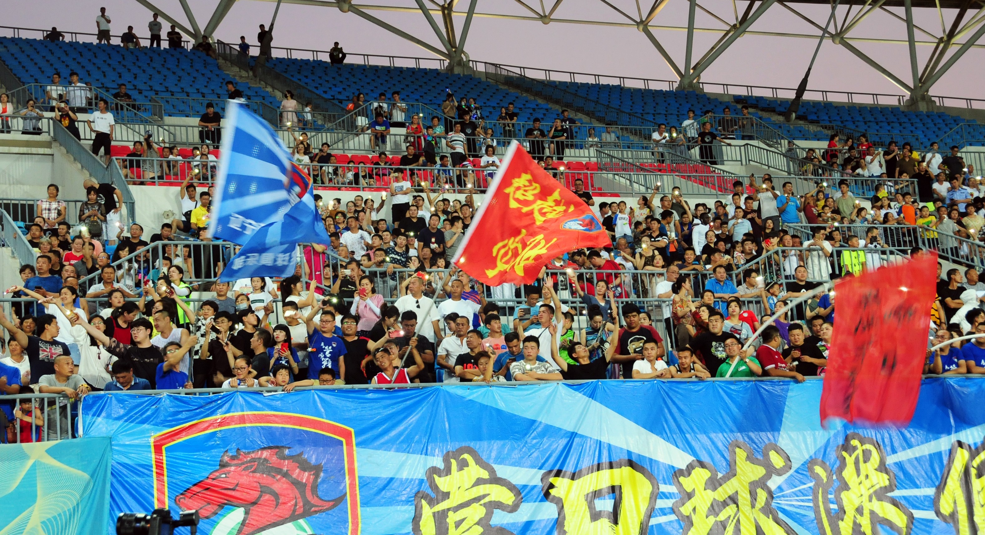 10000+球迷现场见证,营口超越自己的小梦想