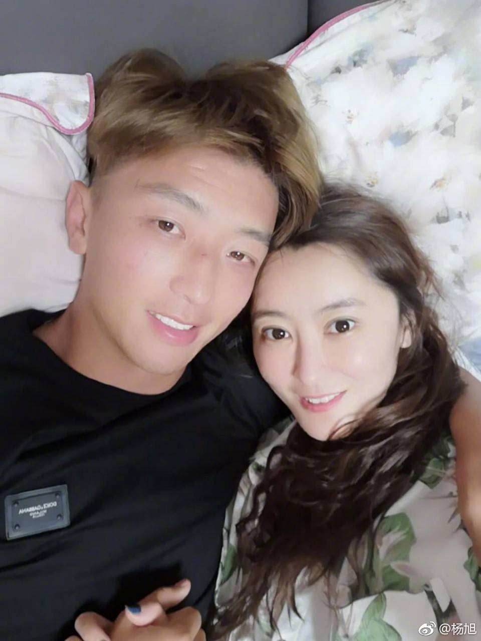 早报:自己挖坑自己填