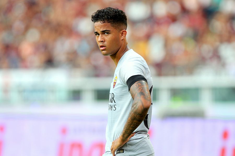 新闻正文  意甲第一轮比赛中,罗马凭借小克鲁伊维特最后时刻助攻哲科