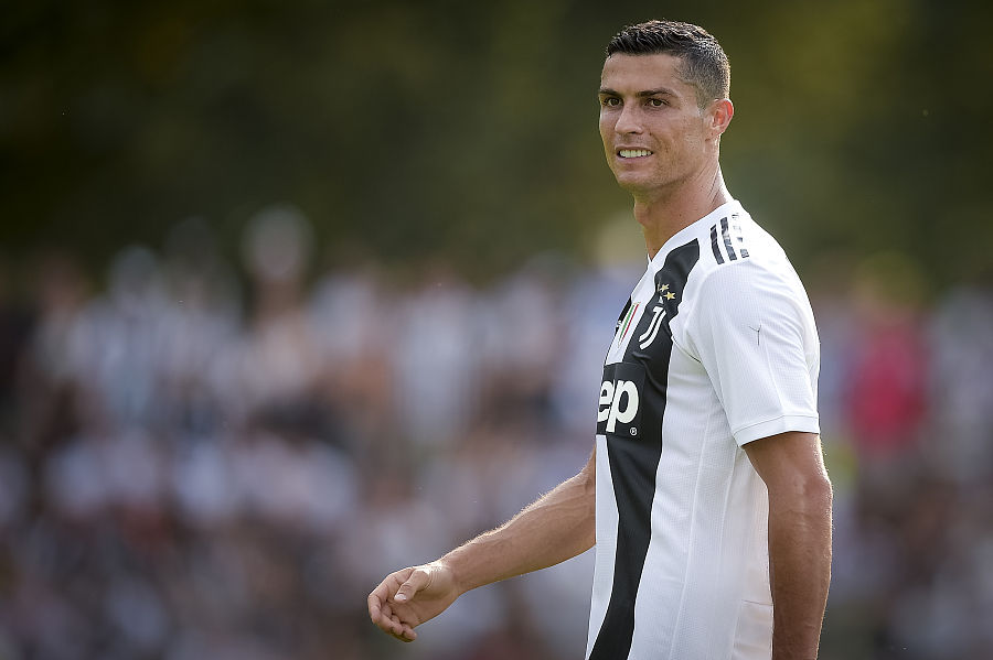 接受dazn采访时,c罗再次谈到了加盟尤文图斯的原因.