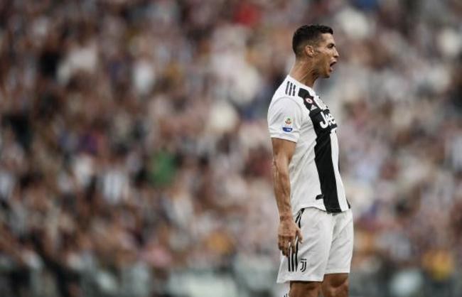 主场擒鹰彰显尤文整体实力,C罗完美融入球队指