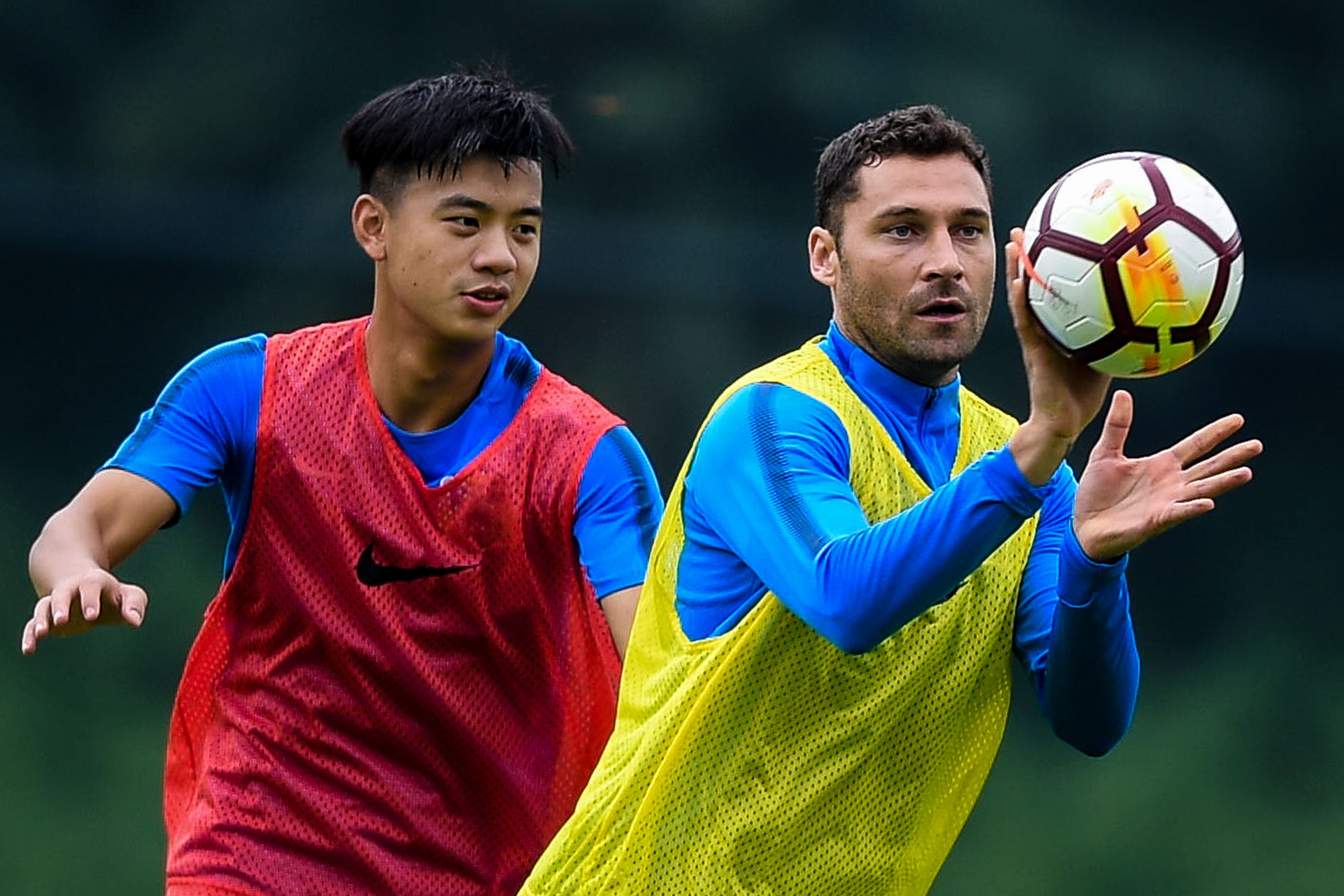 卢琳200场里程碑,接力传承风雨无惧