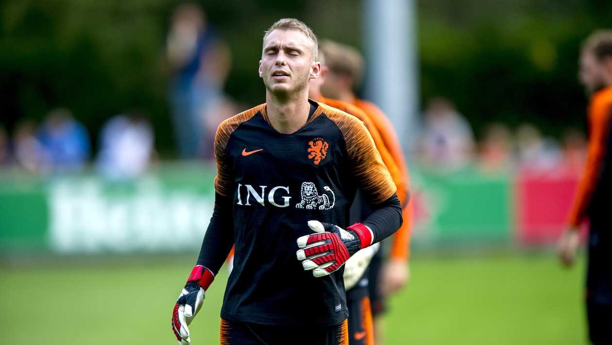 西莱森:今年夏天巴萨不愿让我转会,但我也不会逼迫球队放人