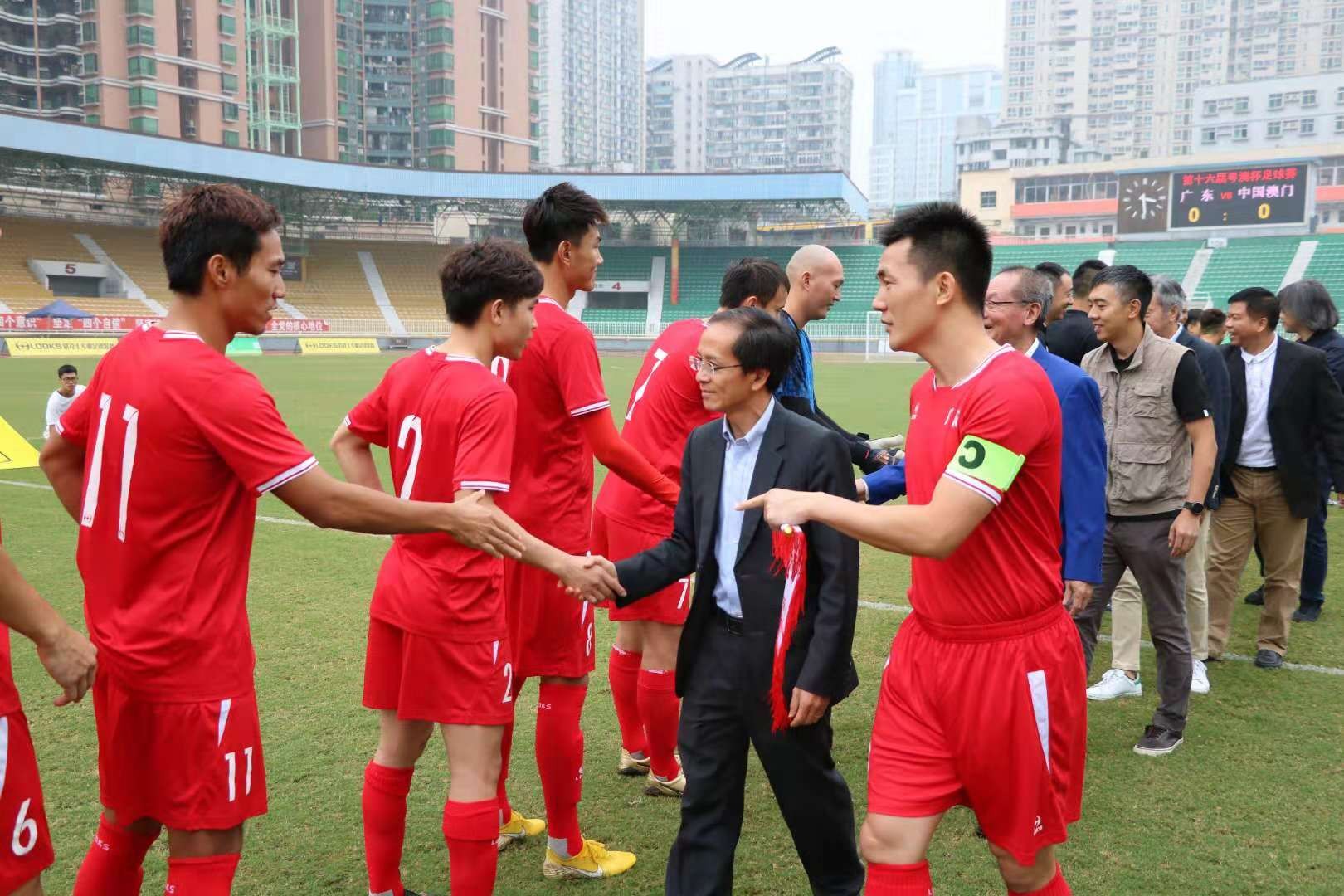 路克士助力第16届粤澳杯足球赛,广东队2-0蝉联