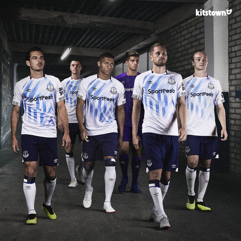 骚气十足!第二客场球衣能否掀起世界足坛新