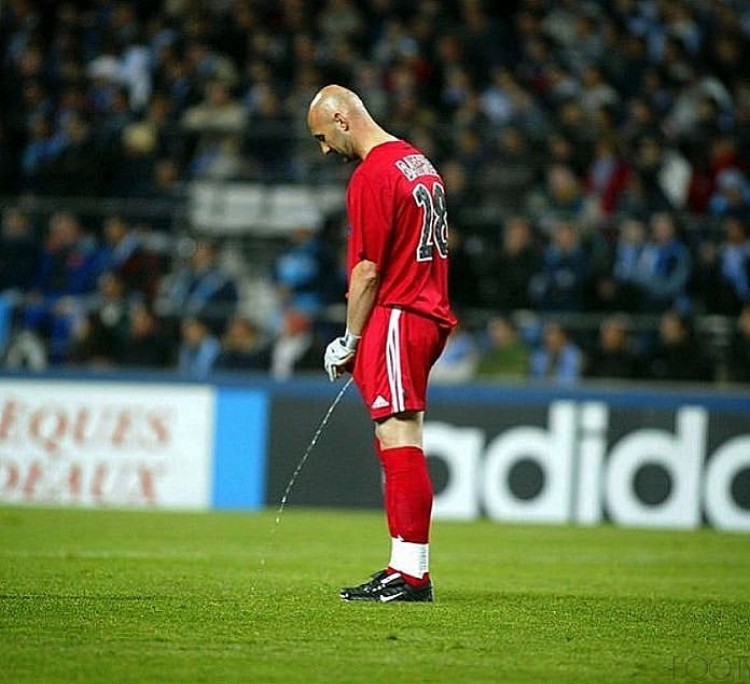 国际足球排名_足球简笔画(2)