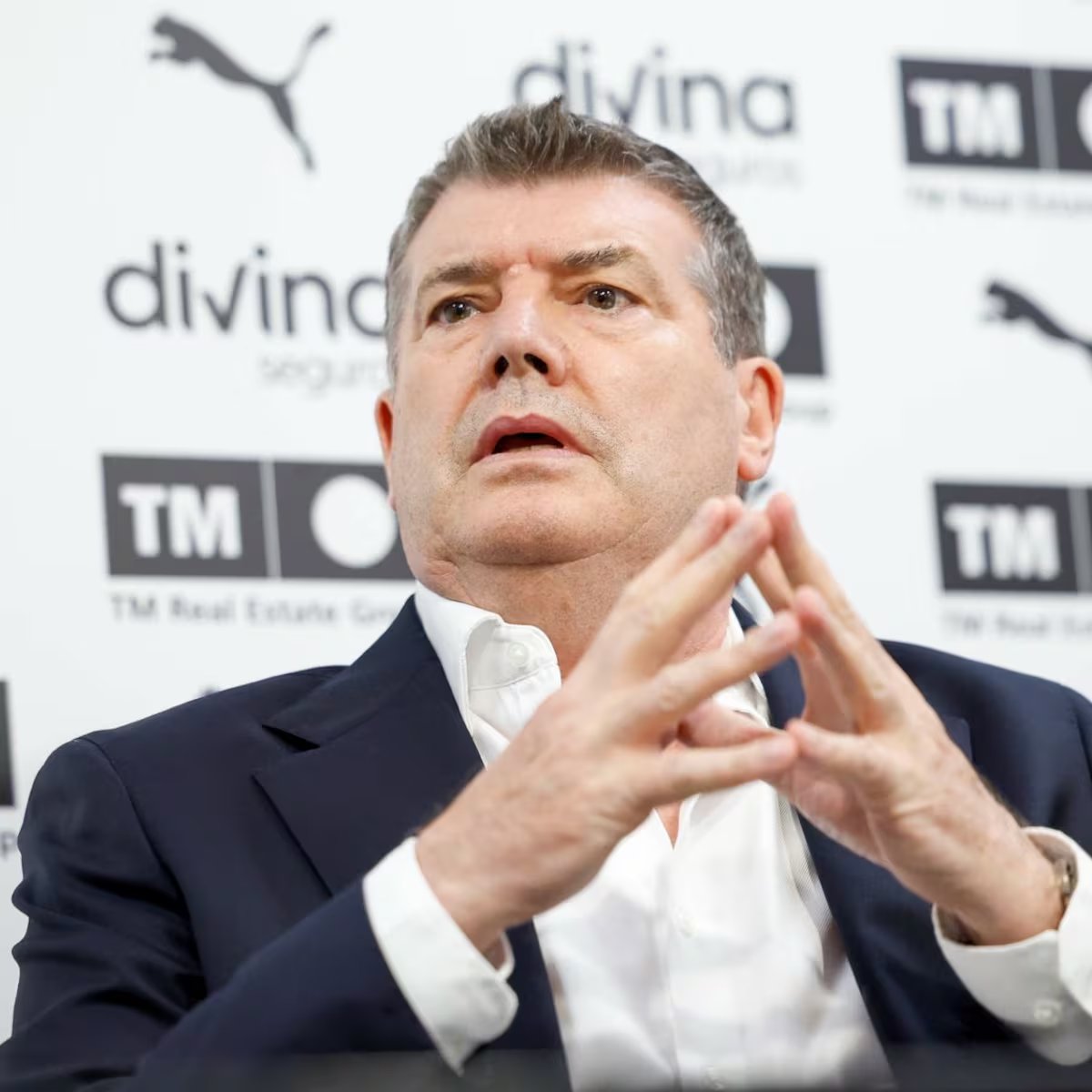 Ron Gourlay: “No pienso dimitir... se han tomado decisiones correctas”