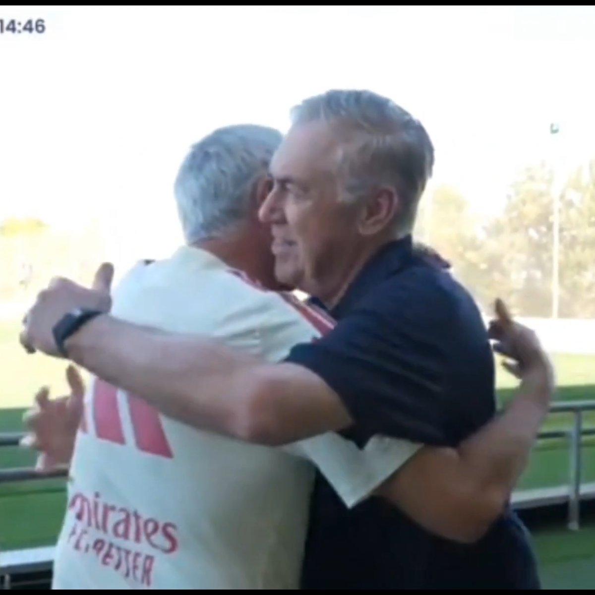 El momentazo entre Mourinho y Ancelotti según se vieron en Valdebebas